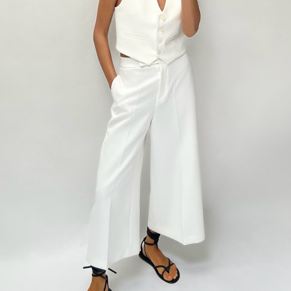 ZARA WOMEN HIGH WAISTED CULOTTES/PANTS, UNUSED!
